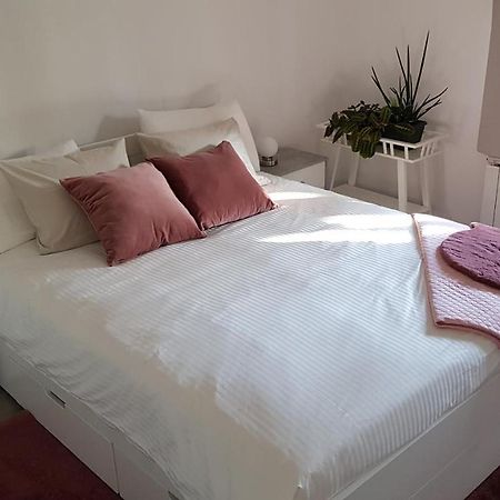 Koradinovi - Pod Vrtom Apartman Vipava Kültér fotó